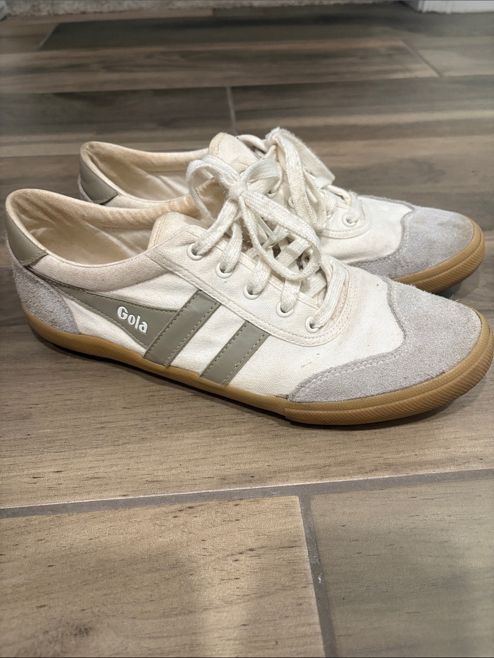 Gola Classics Women's Badminton Sneakers - Picture 1 of 7